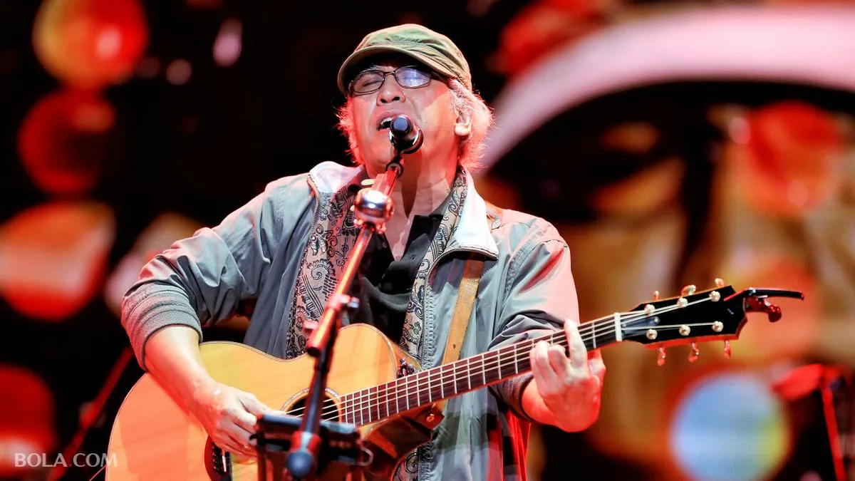 hipwee-Lagu karaoke keluarga 5. Kemesraan (Iwan Fals, Rafika Duri)