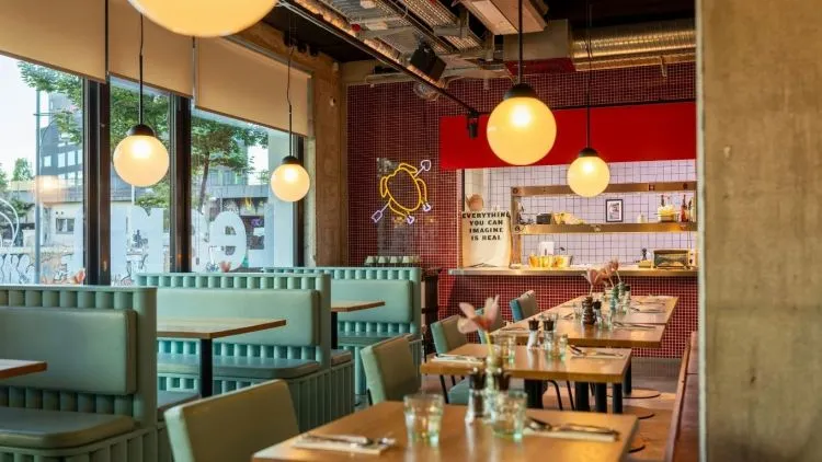 70+ Ide Nama Restoran yang Unik, Mudah Diingat, dan Penuh Harapan Baik!