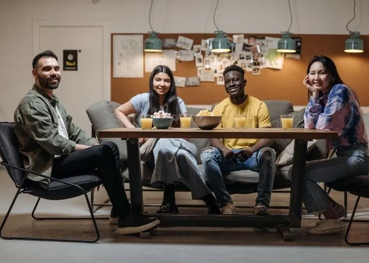 sambutan rapat konteks santai