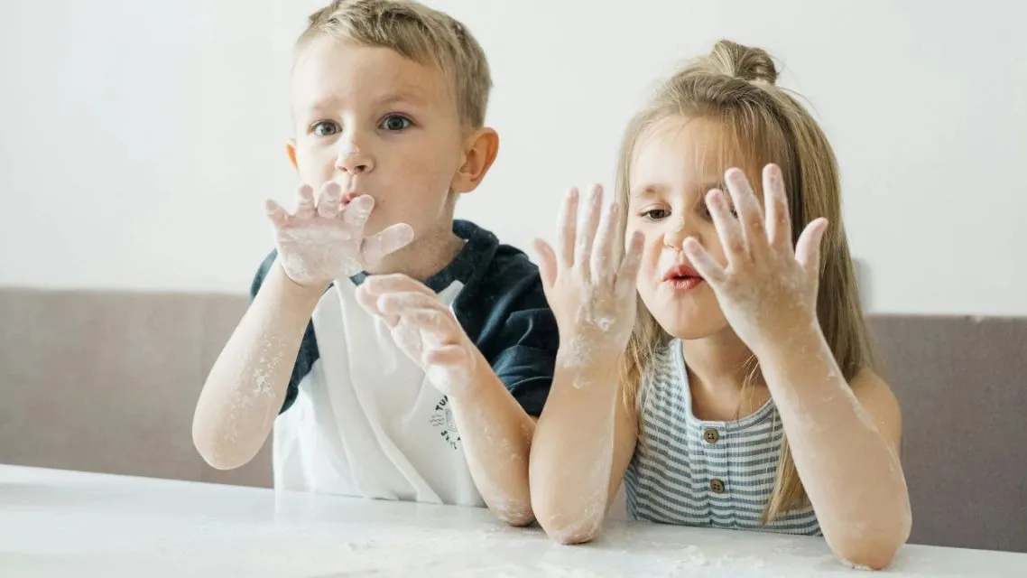 60+ Ide Nama Anak Kembar Cewek Cowok yang Unik, Elegan & Timeless, Gak Bikin Nyesel! 10 Ide Nama Kembar Anak Cewek Cowok