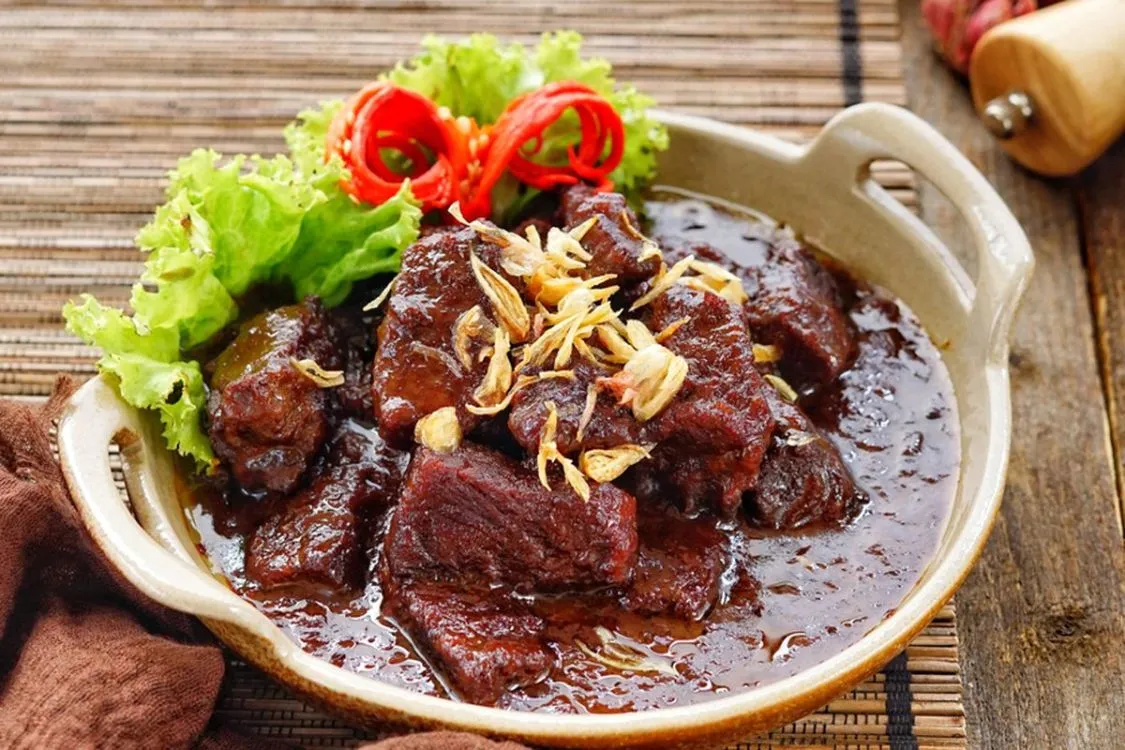 hipwee-Semur daging Sapi Credit photo via