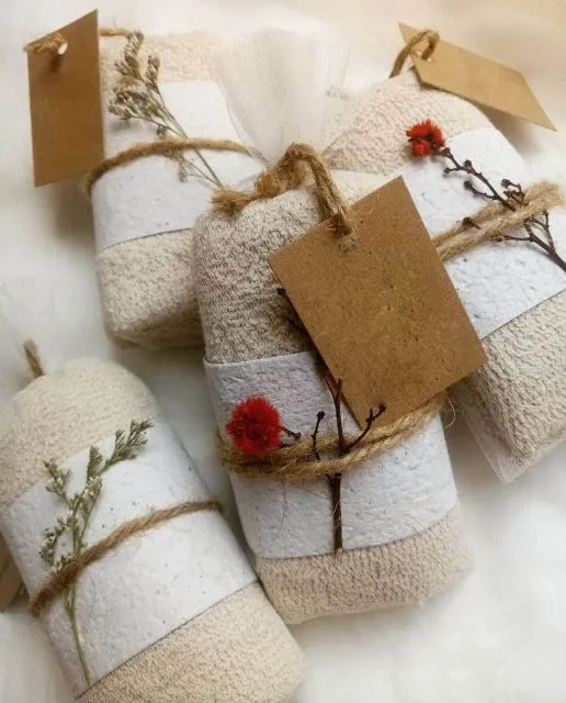 hipwee-Souvenir acara sunatan Credit photo via Pinterest