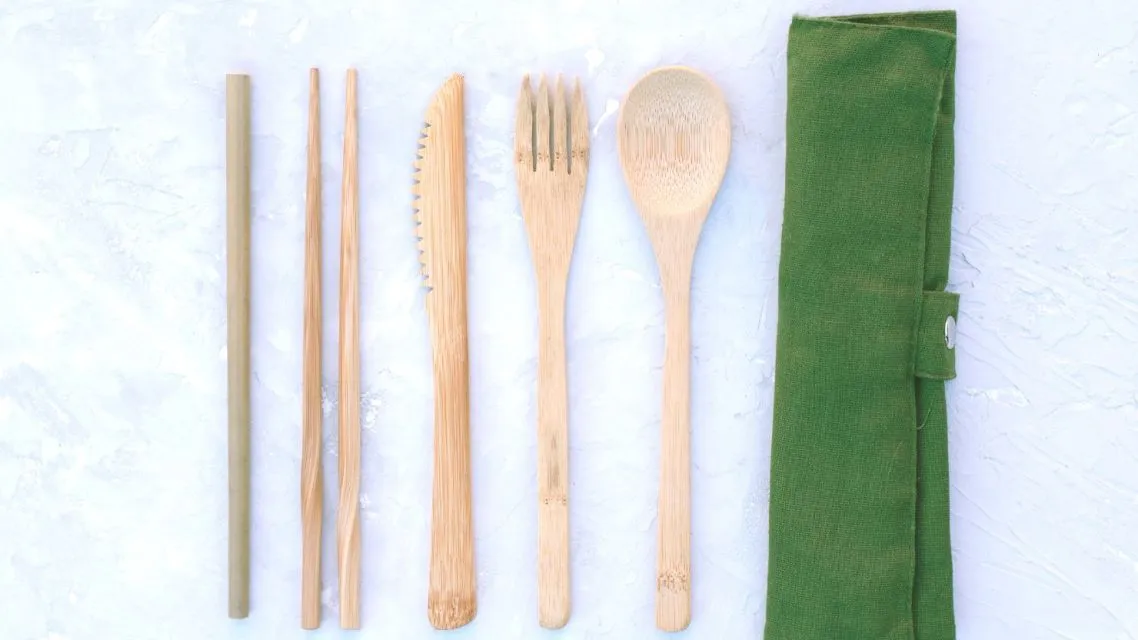 hipwee-inspirasi sovenir untuk acara sunatan Set alat makan reusable