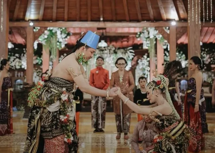 susunan acara ngunduh mantu adat jawa