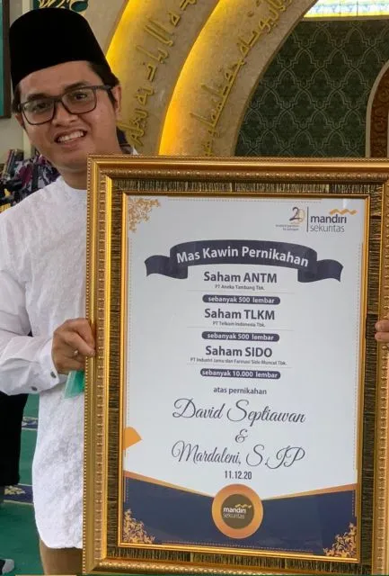 8 Contoh Mahar Pernikahan yang Bermanfaat dan Berkesan 12 hipwee-Contoh mahar pernikahan saham