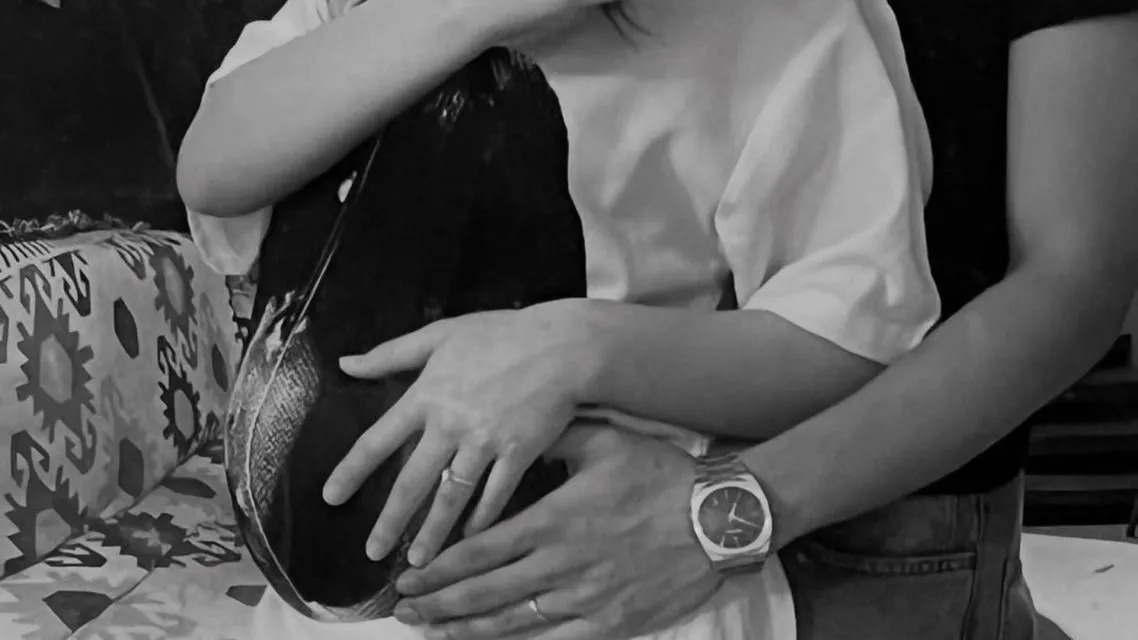 7 Fakta Adhisty Zara dan Tsaqib yang Umumkan Pernikahan dan Baby Bump. Ini Sosok Suaminya yang Jadi Sorotan 9 potret Baby bump Zara ditemani Tsaqib