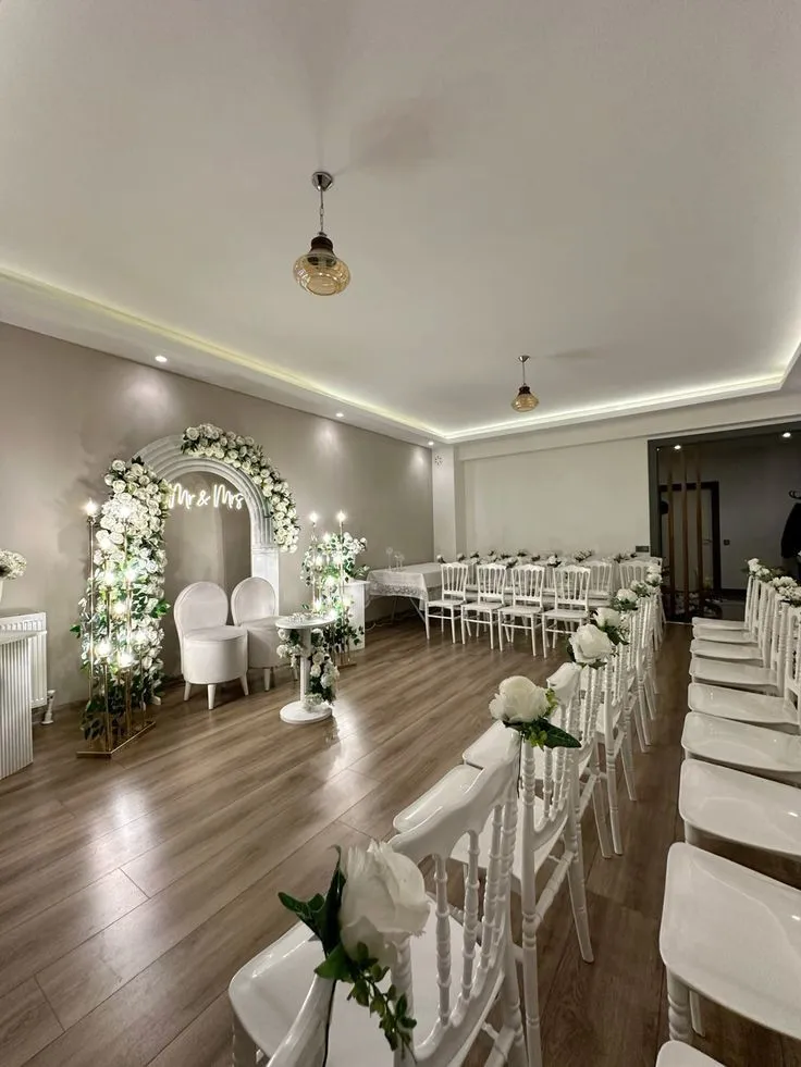 10 Ide Dekorasi Pernikahan Simple di Rumah yang Aesthetic dan Berkesan 13