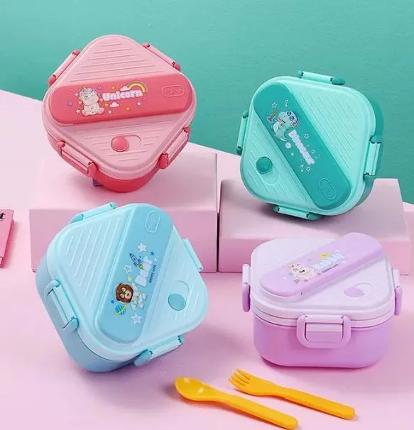 10 Perlengkapan Sekolah Anak TK yang Wajib Disiapkan 13 kotak bekal anak tk