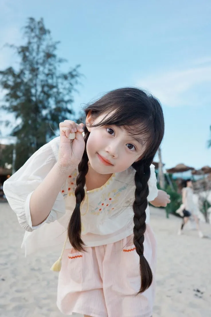 10 Model Ikat Rambut Anak Perempuan Terbaru yang Lucu, dan Bikin Gemas Maksimal! 15