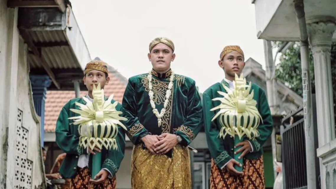 15 Prosesi Pernikahan Adat Jawa yang Sakral, Sarat Makna, dan Filosofis. 23 Prosesi dan Makna pernikahan Adat Jawa (7)