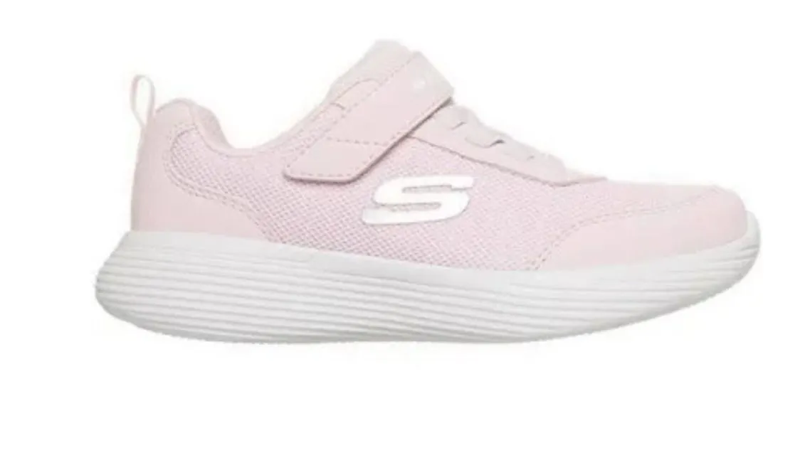 12 Sepatu Anak Perempuan SD yang Nyaman dan Stylish 18 Sepatu Anak Perempuan SD (5)