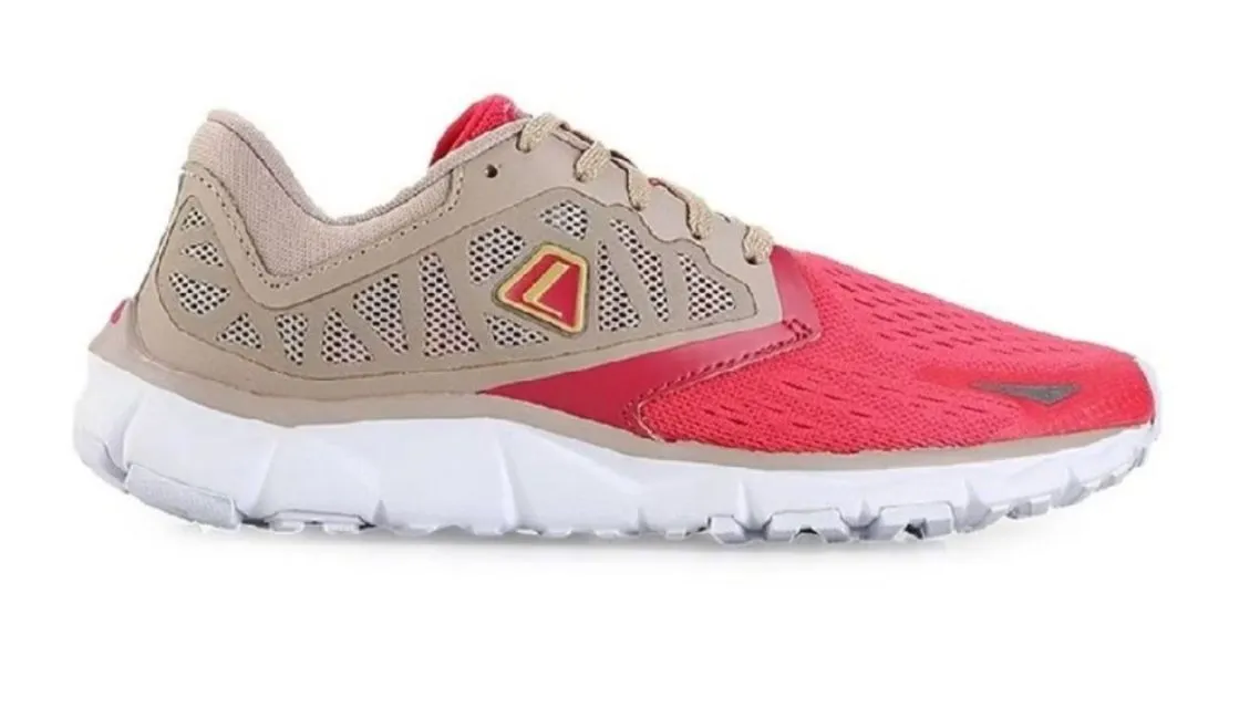 13 Sepatu Jogging Wanita yang Nyaman Dipakai, Murah, dan Worth It Banget! 18 Sepatu jogging wanita