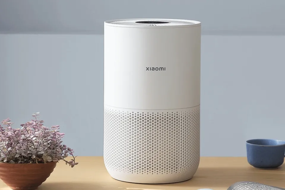 7 Air Purifier Terbaik untuk Kamar hingga Ruang Keluarga, Mulai 1 Jutaan 8 hipwee-Xiaomi Smart Air Purifier 4 Compact