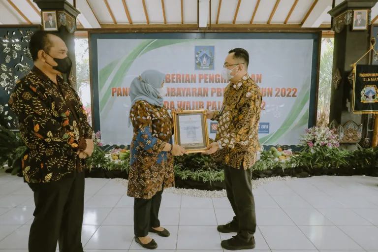 20220705103702__MGL2708