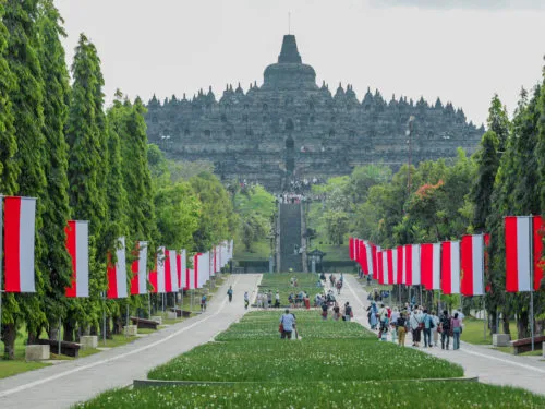 candi borobudur dari kapaltaru