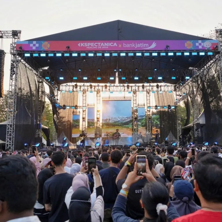 concert at Nandi Field, Prambanan