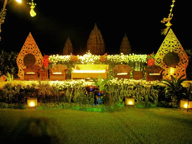 taman kinara-kinari stage
