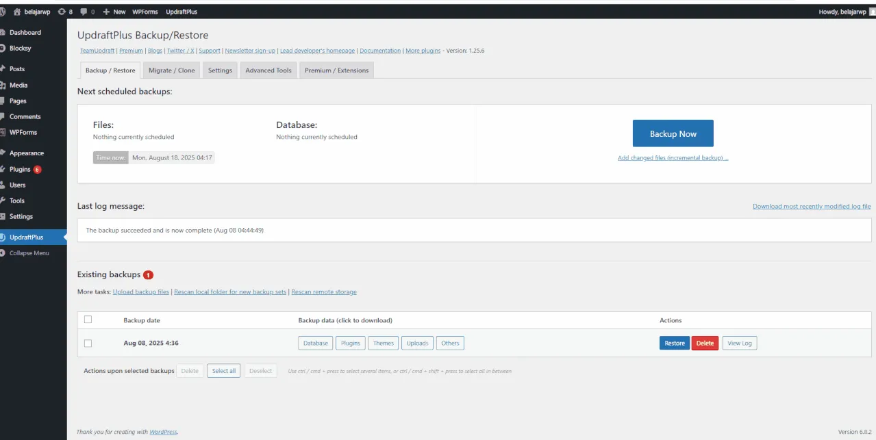 Kelebihan UpdraftPlus tampilan antarmuka yang mudah dimengerti
