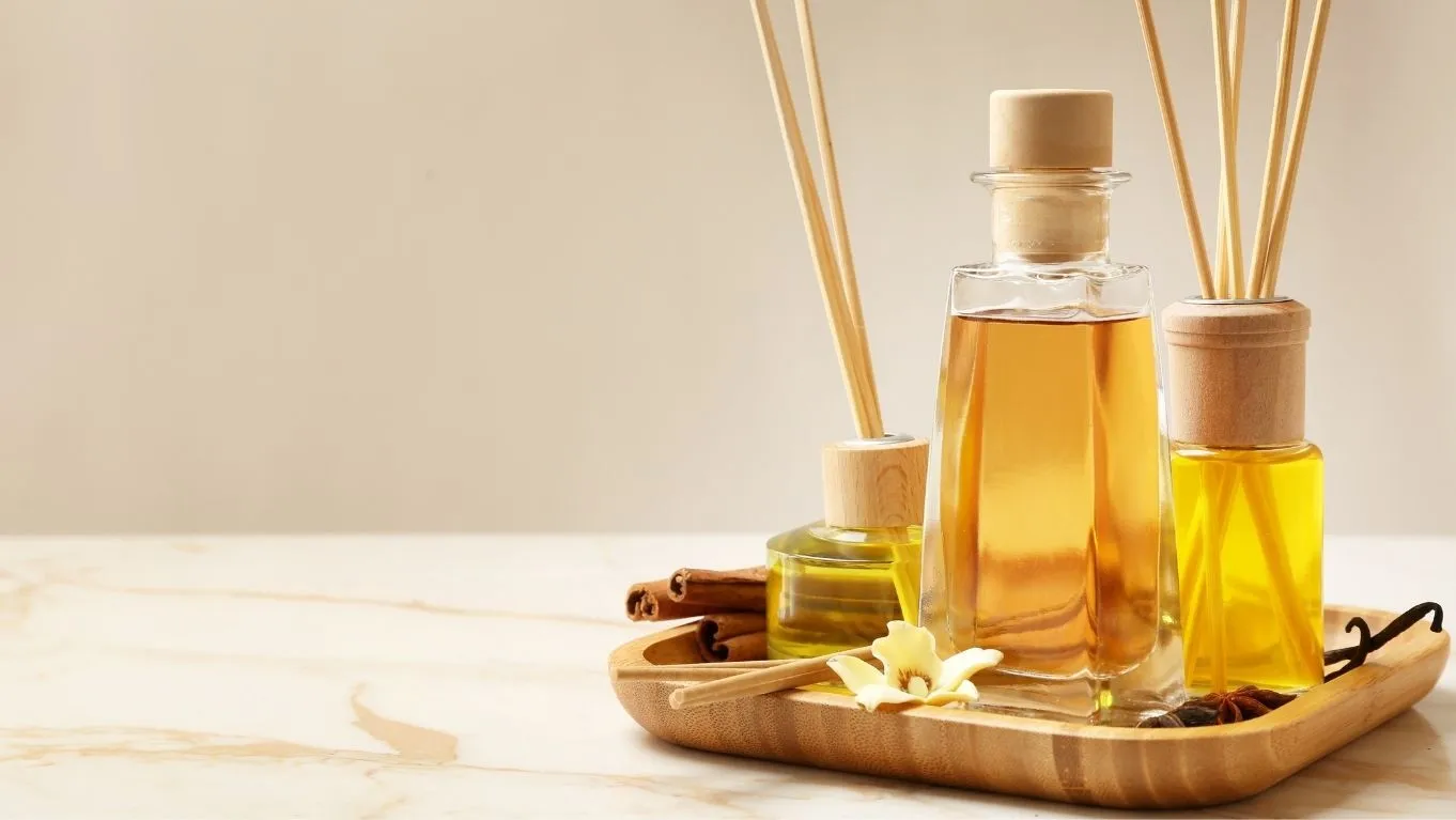 5 Ide Kado Natal untuk Teman atau Keluarga yang Unik dan Unforgettable 4 ide kado natal reed diffuser