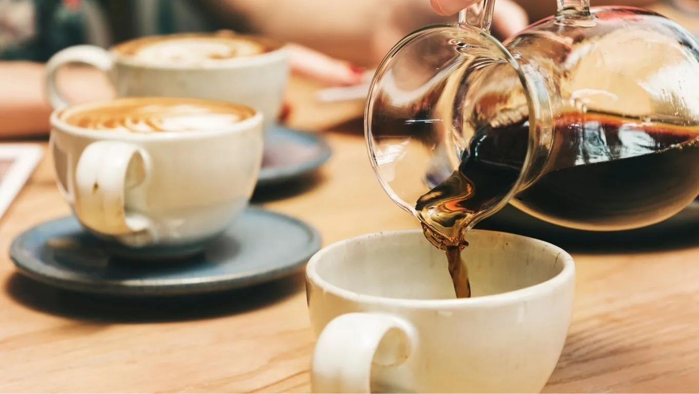 Kapan Waktu Terbaik Minum Kopi? Ini Jawabannya 2 waktu yang sebaiknya dihindari untuk minum kopi