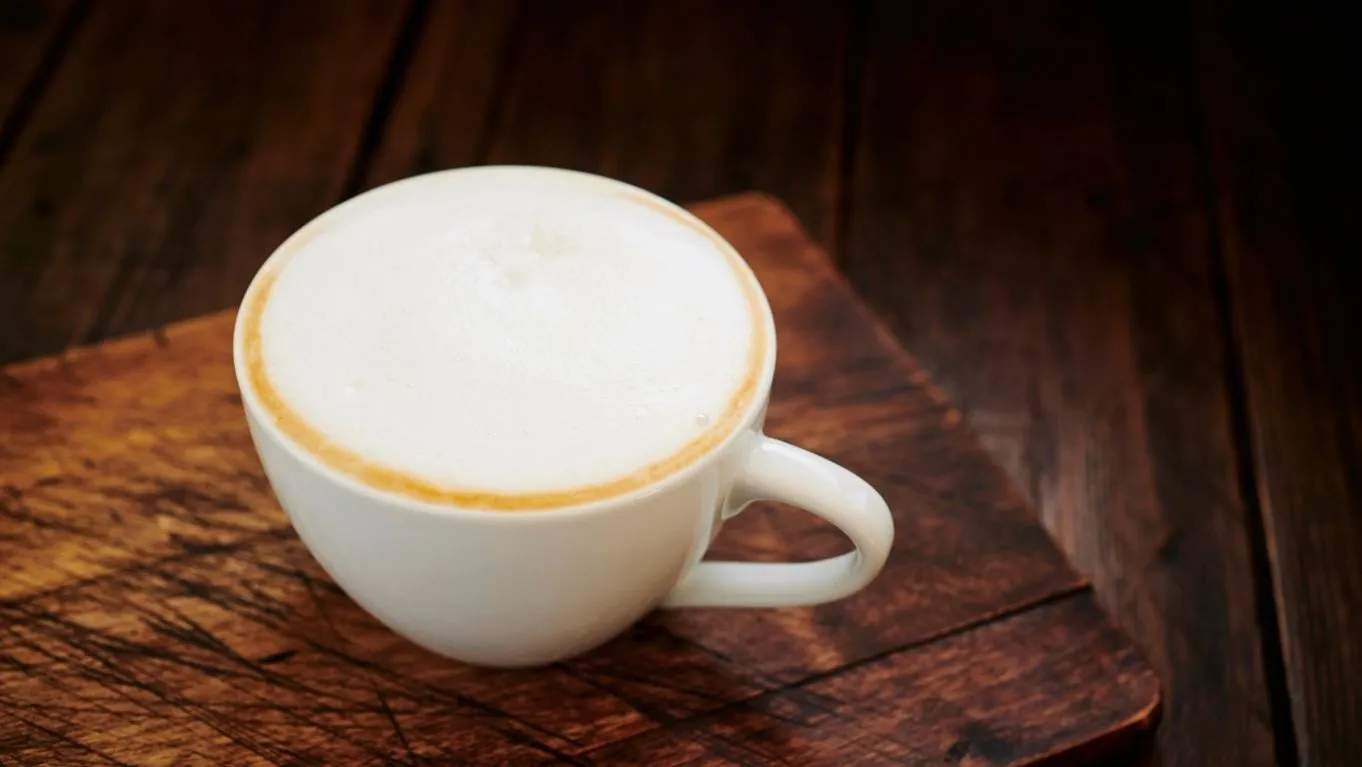 Cara Mudah Membuat Cappuccino Ala Kafe dengan Kopi Kapsul 1 resep dan cara membuat Classic Hot Cappuccino ala Unakaffe